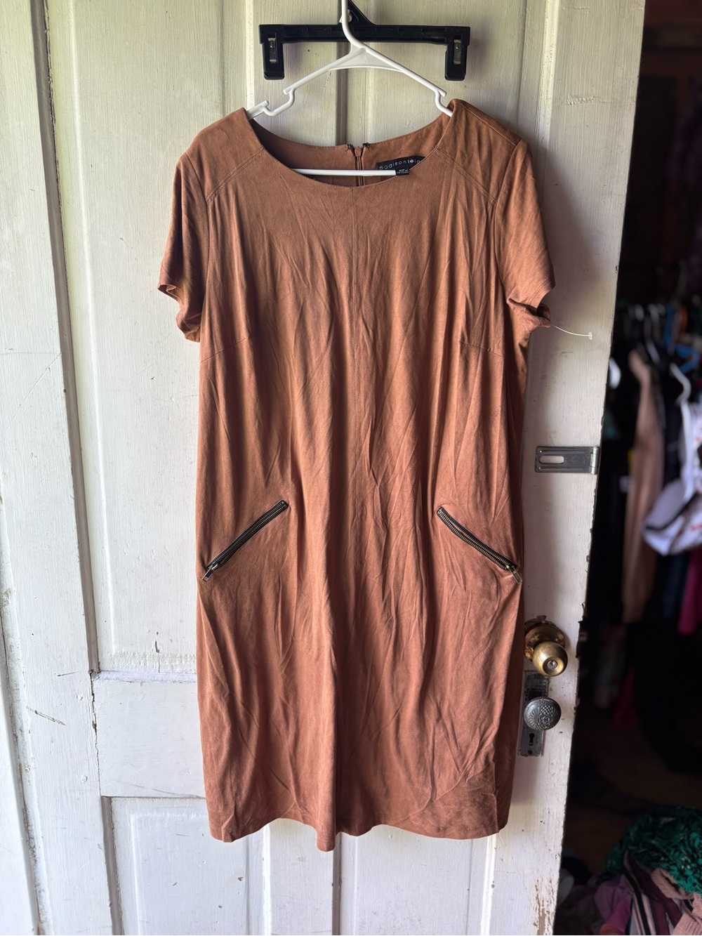 madison leigh suede Brown Short Sleeve Shift Dress